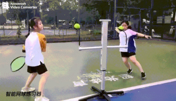 大数据时代 网球伴侣@智能网球练习器用科学支撑体育教学