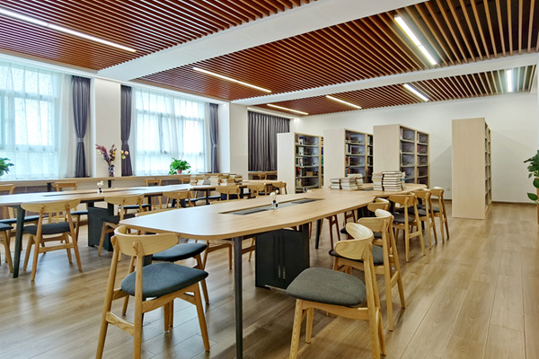 江苏师范大学图书馆外国语学院分馆揭牌设立