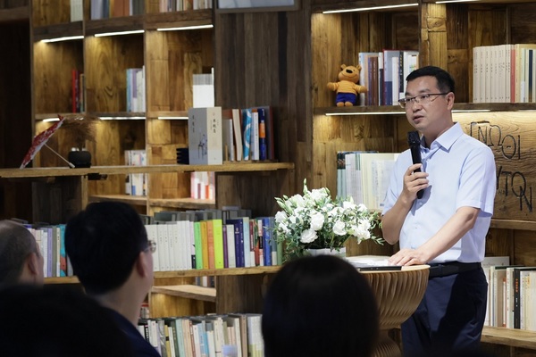 2024年中小學校服質量提升與美育交流會在上海召開