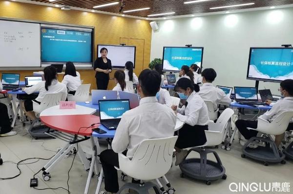 當朋友跟你說他在安徽上大學……