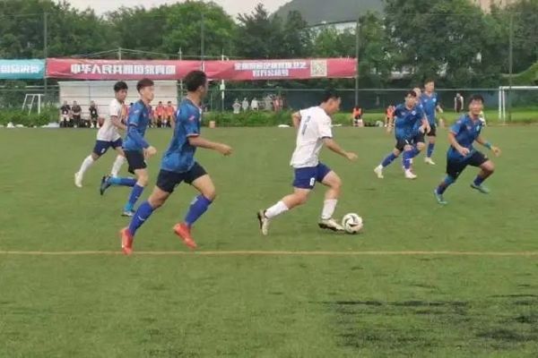 冠軍+1！廣東高校時隔六年再捧杯