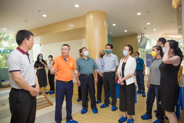 國家衛健委楊文莊司長深入托育一線調研，蒞臨卡思佳托育集團座談