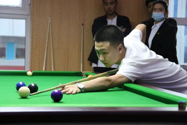 黑龍江工商學院：多功能體育場館，讓你變更好！