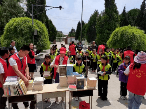 智匯盟希望圖書館讓祖國開滿知識之花