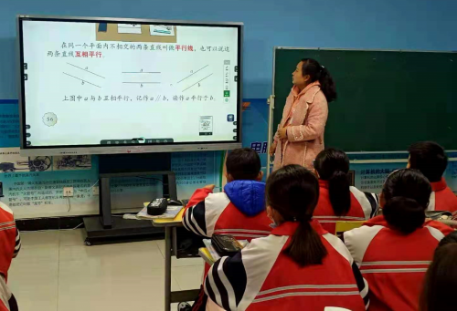 外研社新版數字教材發布 云平臺鋪設優質教育資源通道