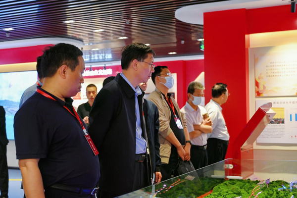 河南省高?！耙徽臼健睂W生社區綜合管理模式建設工作推進會召開