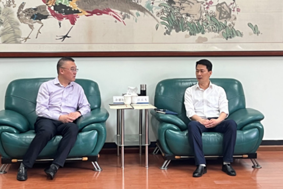 巴中職業技術學院領導到樂山師范學院考察交流