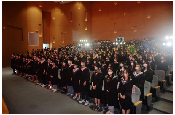 景德鎮學院隆重舉行2022屆畢業生畢業典禮暨學位授予儀式