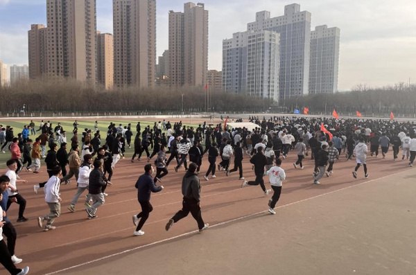 蘭州理工大學舉辦紀念“一二·九”運動冬季環校長跑比賽