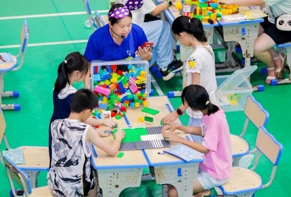 樂高集團攜手“小小創變家”，一起拼創零廢棄未來
