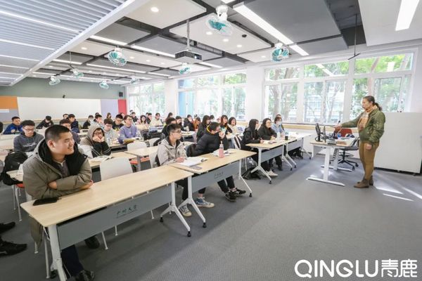 这所学校188间智慧教室！教学智慧督导已经用起来了！