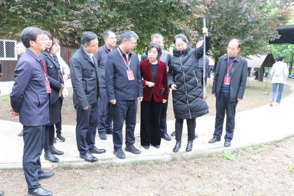 陕西省中小学“三个课堂”现场推进会在西咸新区召开