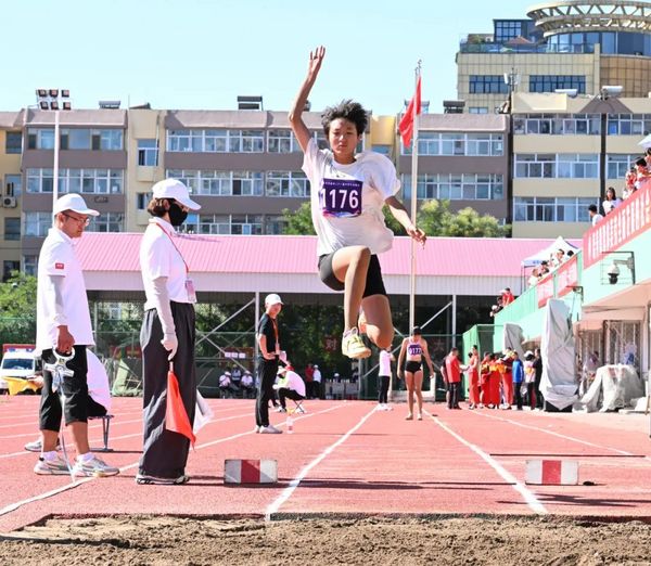 河北省第二十一届中学生运动会成功举办