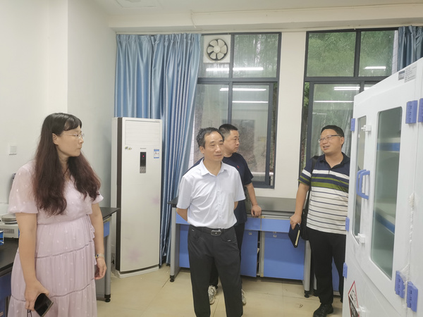吉首大學開展新學期實驗室安全檢查工作