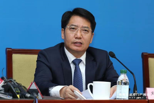 鄧云鋒在教育部新聞發布會介紹山東職教高地建設情況