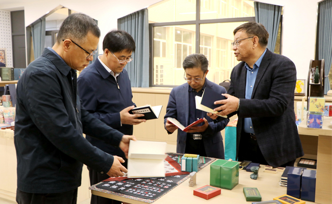 宁夏大学中华民族共同体教育基地正式揭牌