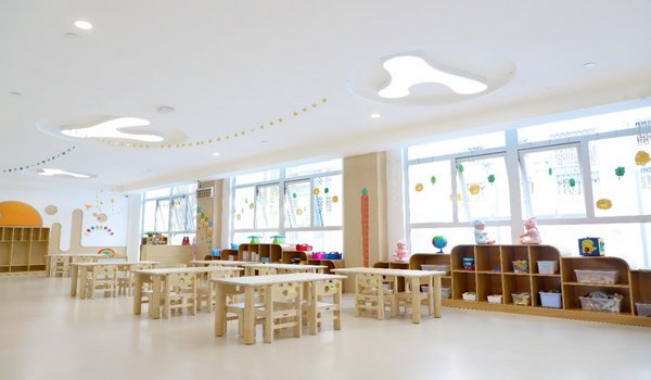 贝赛思全球首家双语学校深圳开学